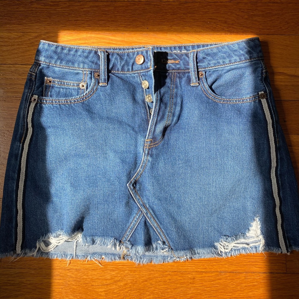 American Eagle jean skirt